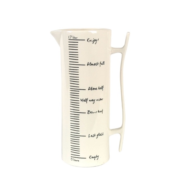 CREATIVE CO-OP Measuring Pitcher With Handle 1.7 Liter Ceramic #0925257 - Picture 4 of 16